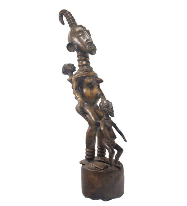 Statuette africaine en Bronze Tikar 59 cm 7,3 Kg. – Image 7