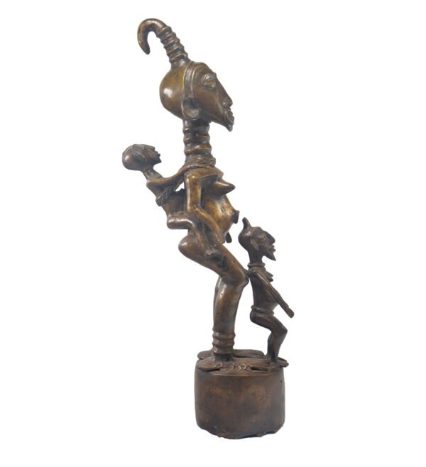 Statuette africaine en Bronze Tikar 59 cm 7,3 Kg. – Image 8